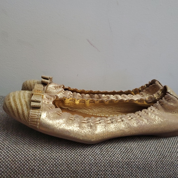 Tory Burch Romy Gold Ballet Flats Snakeskin Size 7 - Picture 2 of 8